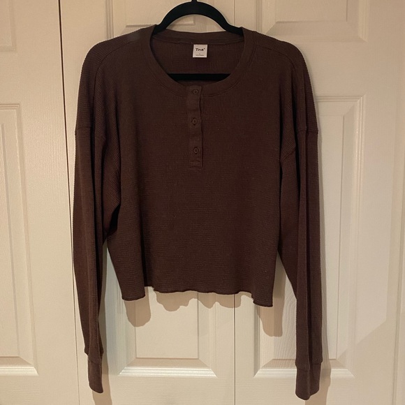 Aritzia TNA Alamo Henley Thermal
